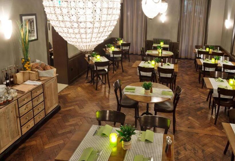 Отель Blue City Boutique