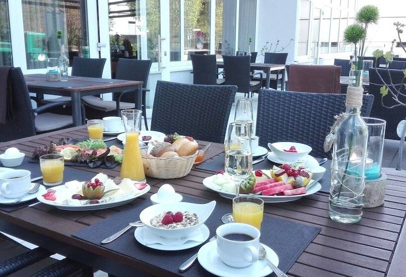 Caravelle Hotel Im Park