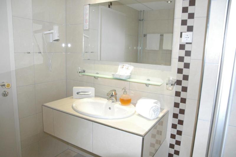 Caravelle Hotel Im Park