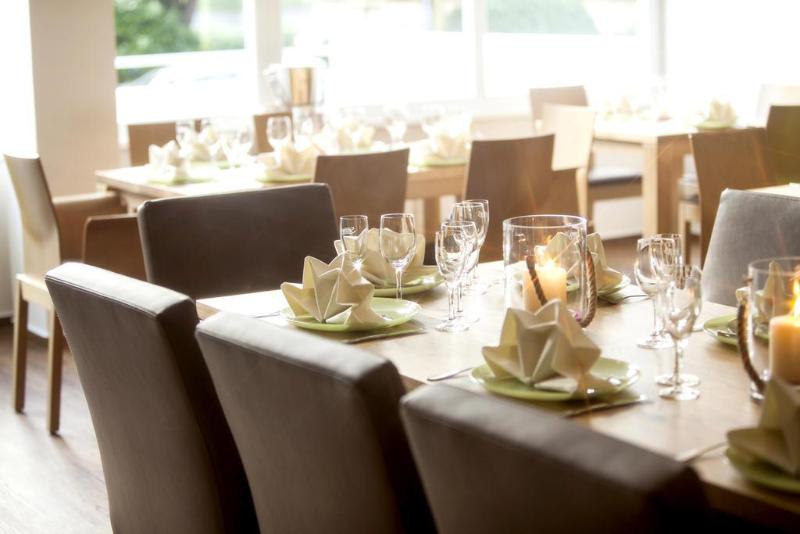 Caravelle Hotel Im Park