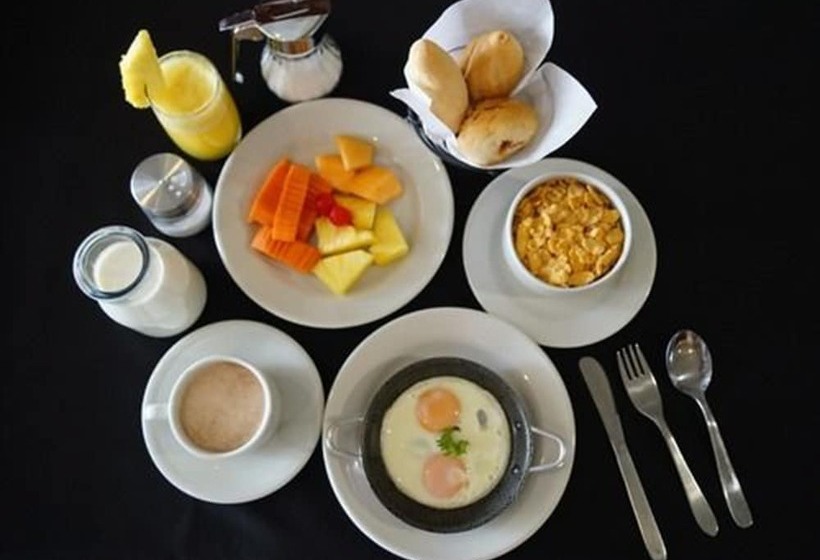 ホテル Ayenda 1416 Castellana Real