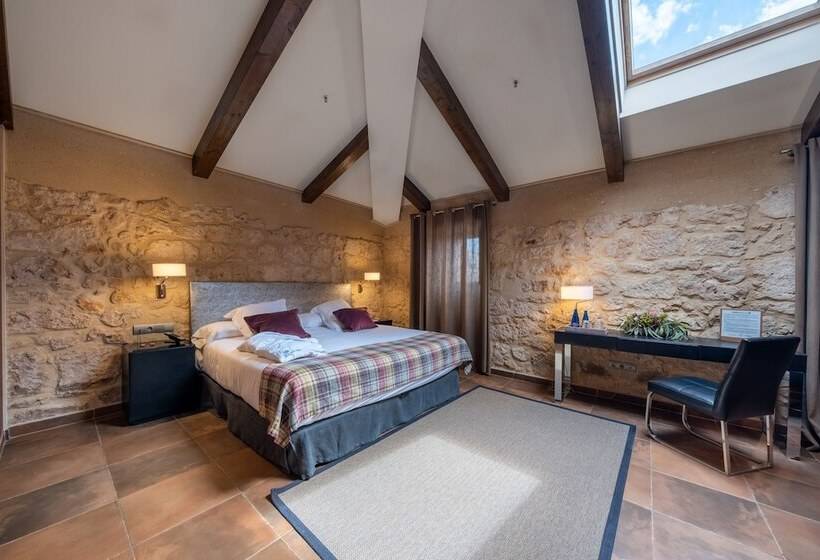 Отель Castilla Termal Burgo De Osma