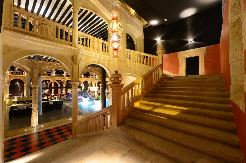 Отель Castilla Termal Burgo De Osma