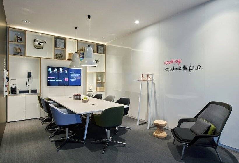 호텔 Citizenm Schiphol Airport