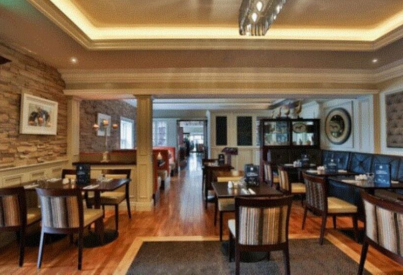 فندق Clanard Court