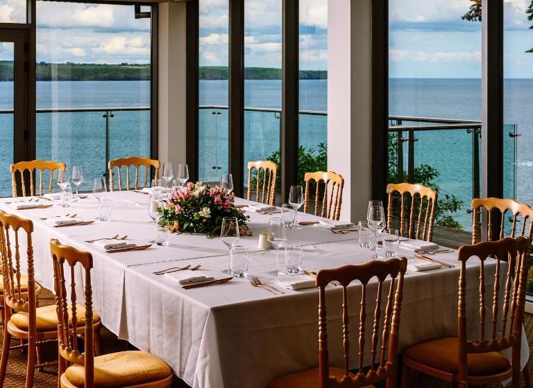 ホテル Cliff House