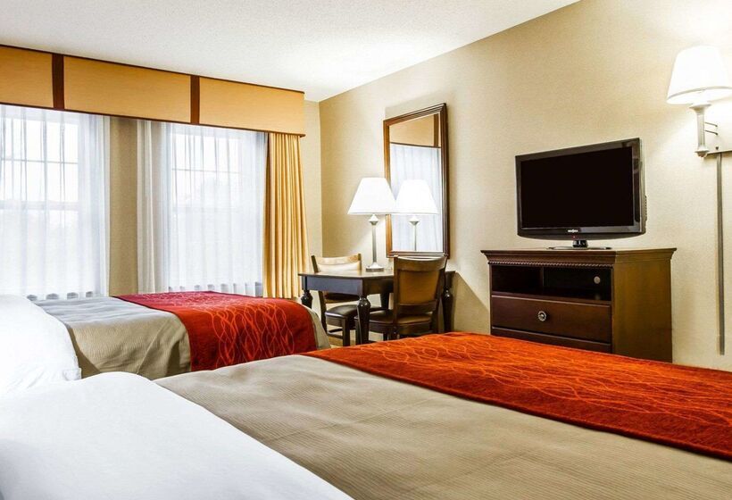 Отель Comfort Inn & Suites Scarborough Portland