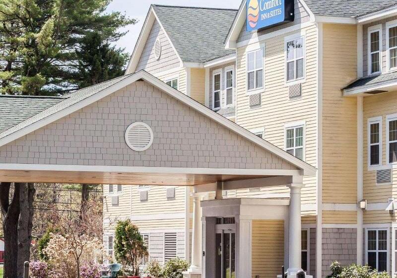 Отель Comfort Inn & Suites Scarborough Portland