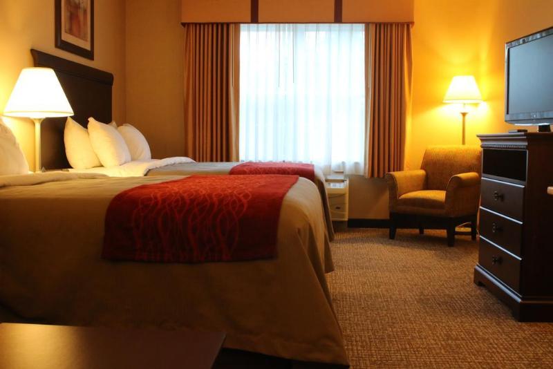 Отель Comfort Inn & Suites Scarborough Portland