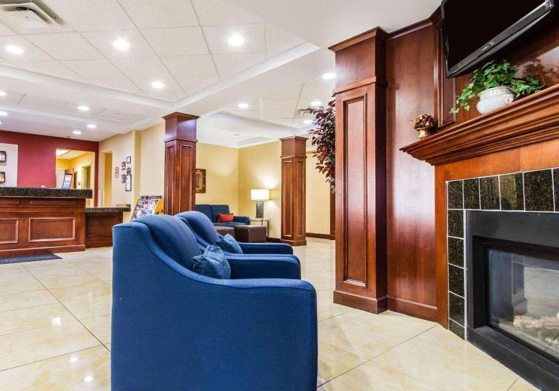 Отель Comfort Inn & Suites Scarborough Portland