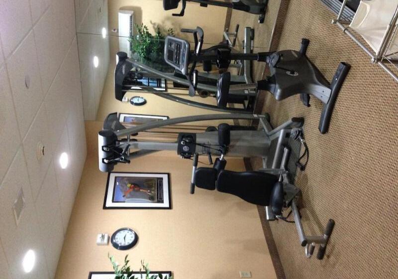 Отель Comfort Inn & Suites Scarborough Portland