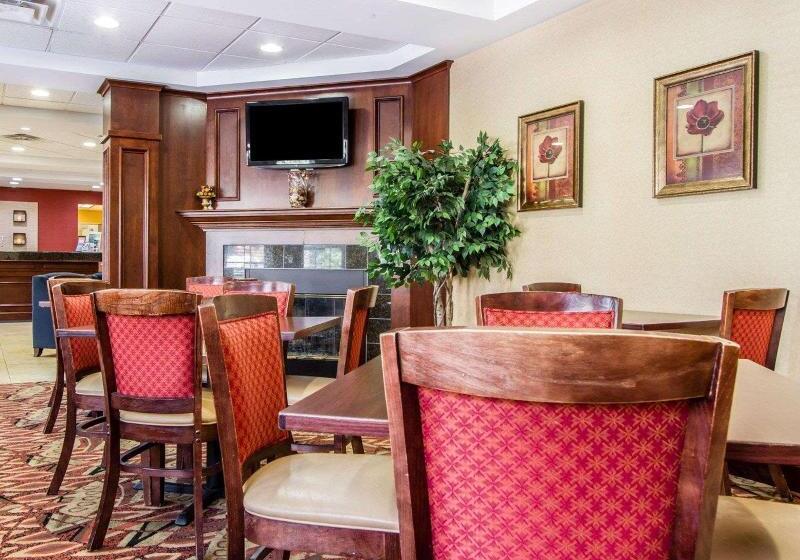 Отель Comfort Inn & Suites Scarborough Portland