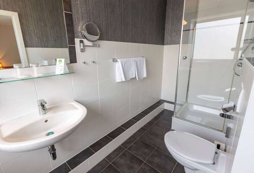 Comfort Hotel Tom Kyle