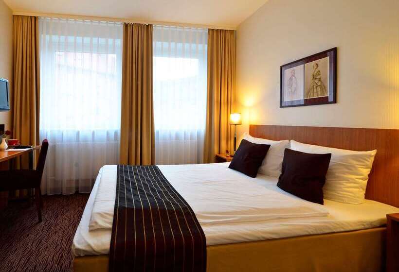 Comfort Hotel Tom Kyle