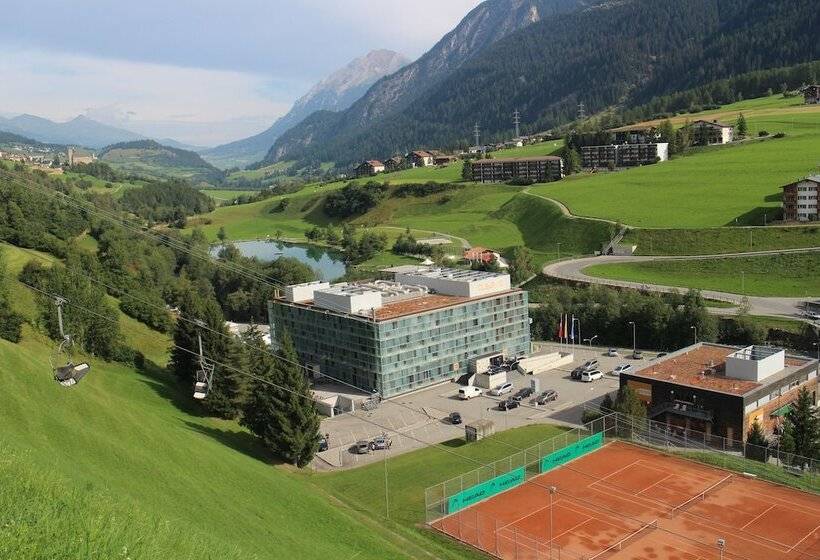 ホテル Cube Savognin