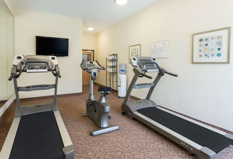 Отель Days Inn By Wyndham Semmes Mobile