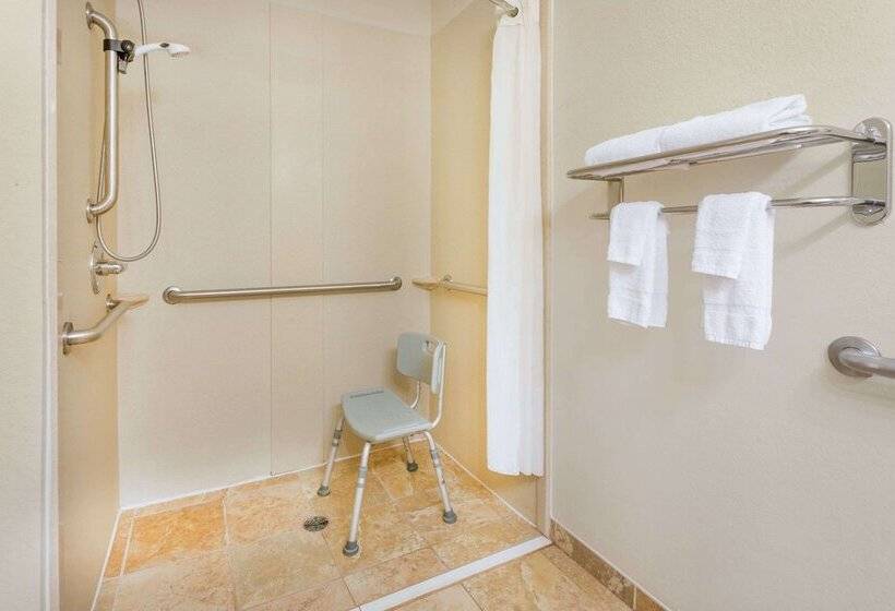 Отель Days Inn By Wyndham Semmes Mobile