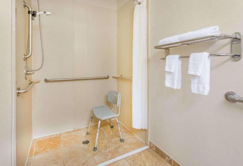 Отель Days Inn By Wyndham Semmes Mobile