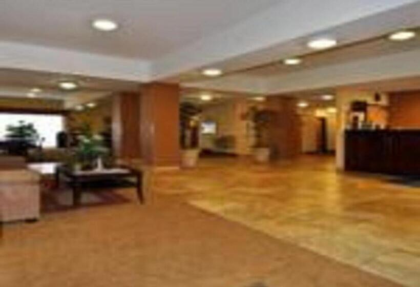 Отель Days Inn By Wyndham Semmes Mobile