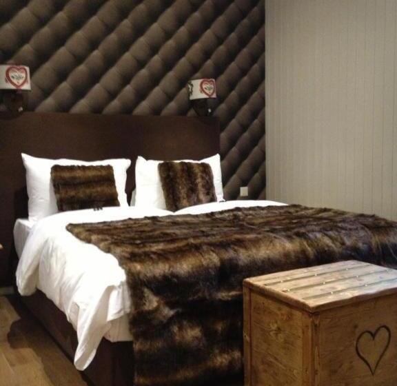 Отель De La Lande