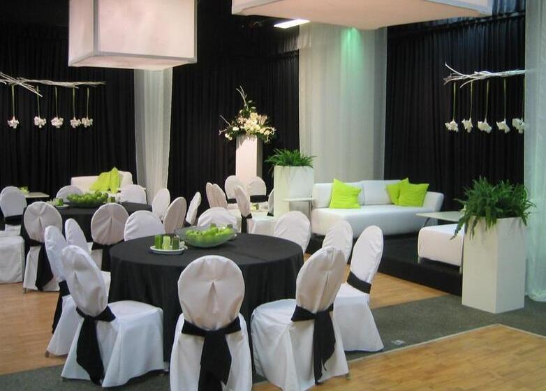 酒店 De Rustende Jager