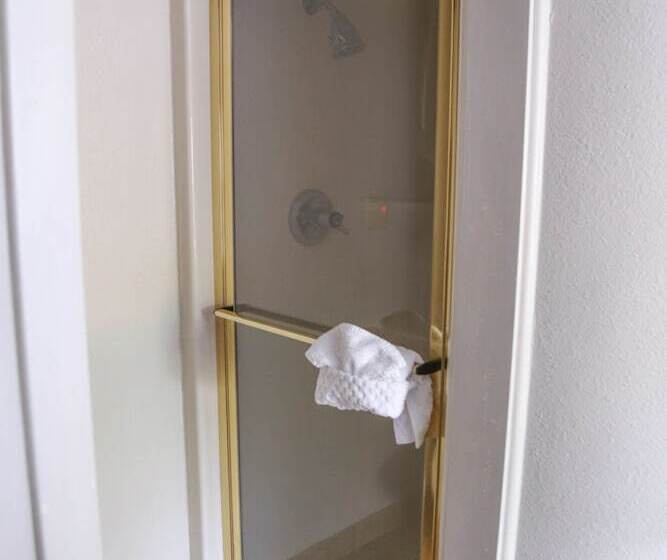 Destiny Palms Hotel Maingate West