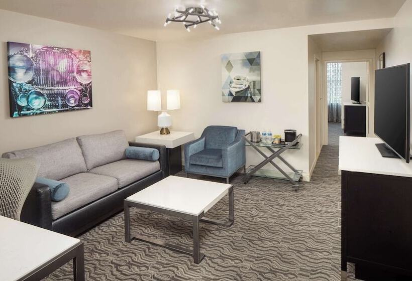 Doubletree Suites By Hilton Hotel Detroit Downtown Fort Shelby