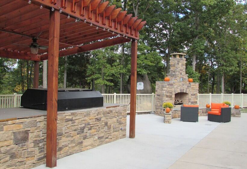 هتل Embassy Suites By Hilton Charlotte Concord Golf Resort & Spa