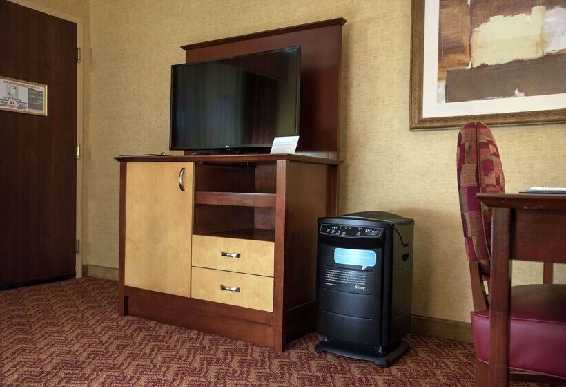 هتل Embassy Suites By Hilton Charlotte Concord Golf Resort & Spa