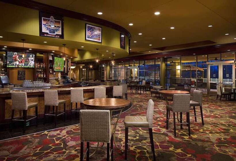 ホテル Embassy Suites By Hilton Charlotte Concord Golf Resort & Spa