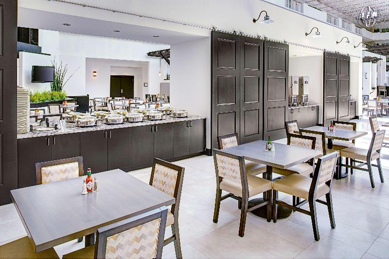 هتل Embassy Suites By Hilton Destin Miramar Beach