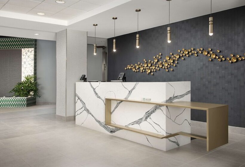 Отель Embassy Suites By Hilton Dulles North Loudoun