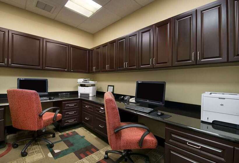 فندق Embassy Suites By Hilton Fort Myers Estero