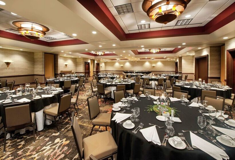 هتل Embassy Suites By Hilton Huntsville