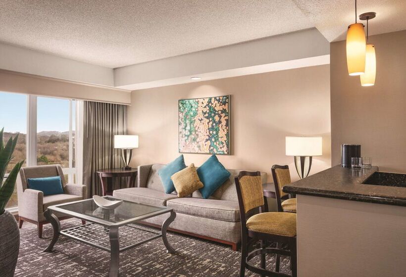 فندق Embassy Suites By Hilton Nashville South Cool Springs