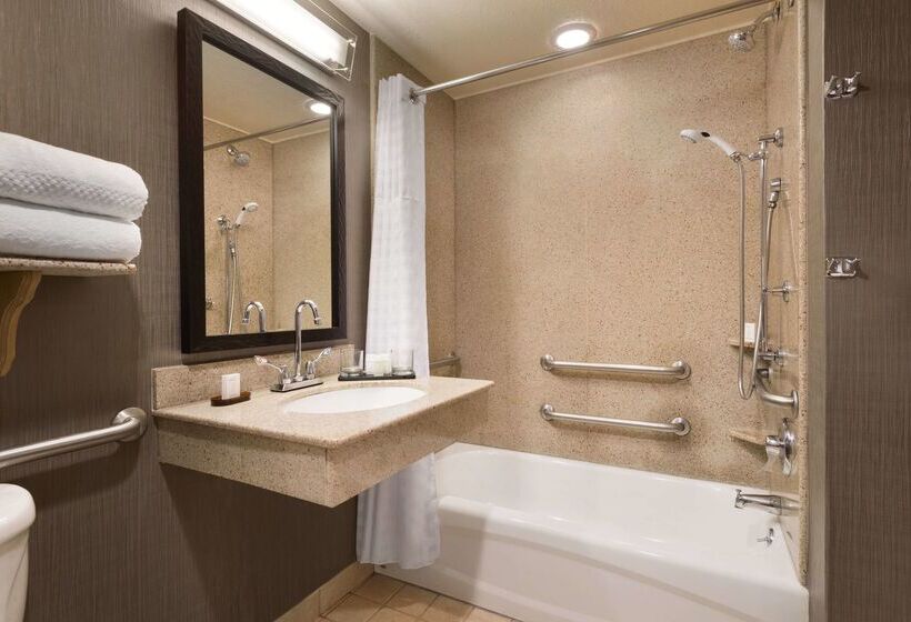 בית מלון כפרי Embassy Suites By Hilton Nashville South Cool Springs