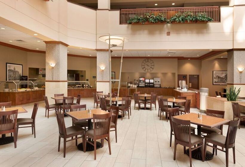 فندق Embassy Suites By Hilton Nashville South Cool Springs