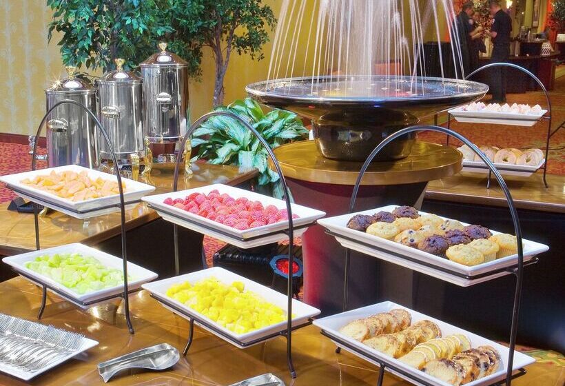 Embassy Suites By Hilton Norman Hotel & Conference Center