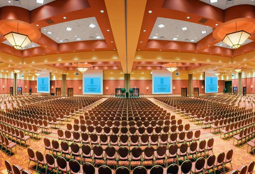 Embassy Suites By Hilton Norman Hotel & Conference Center