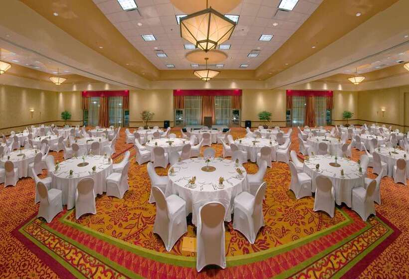 Embassy Suites By Hilton Norman Hotel & Conference Center