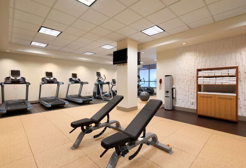 Embassy Suites By Hilton Norman Hotel & Conference Center