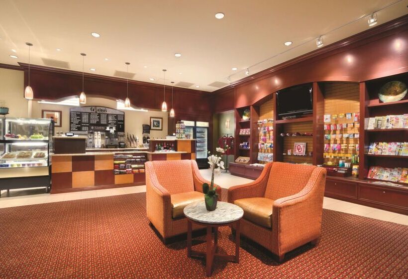 Embassy Suites By Hilton Norman Hotel & Conference Center