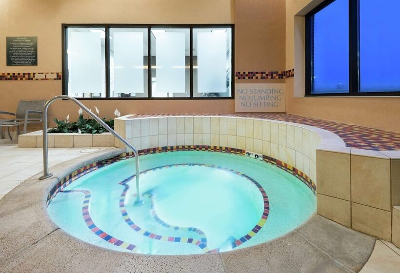 فندق Embassy Suites By Hilton St. Louis St. Charles