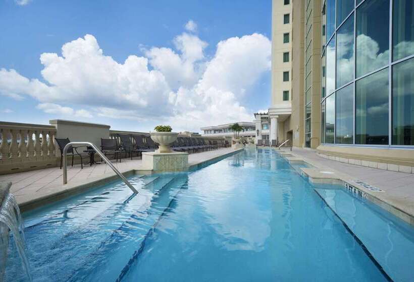 בית מלון כפרי Embassy Suites By Hilton Tampa Downtown Convention Center