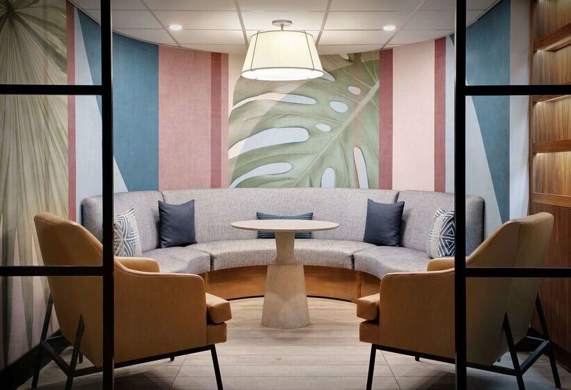 فندق Embassy Suites By Hilton Tampa Downtown Convention Center