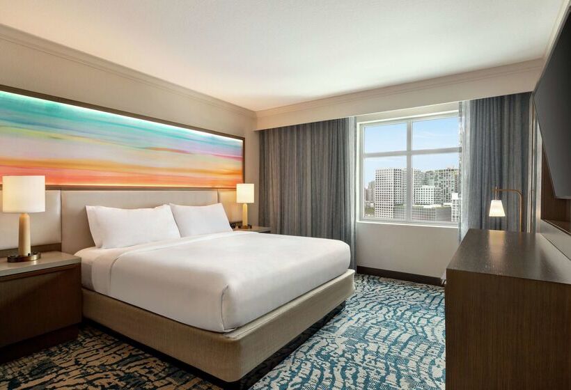 فندق Embassy Suites By Hilton Tampa Downtown Convention Center