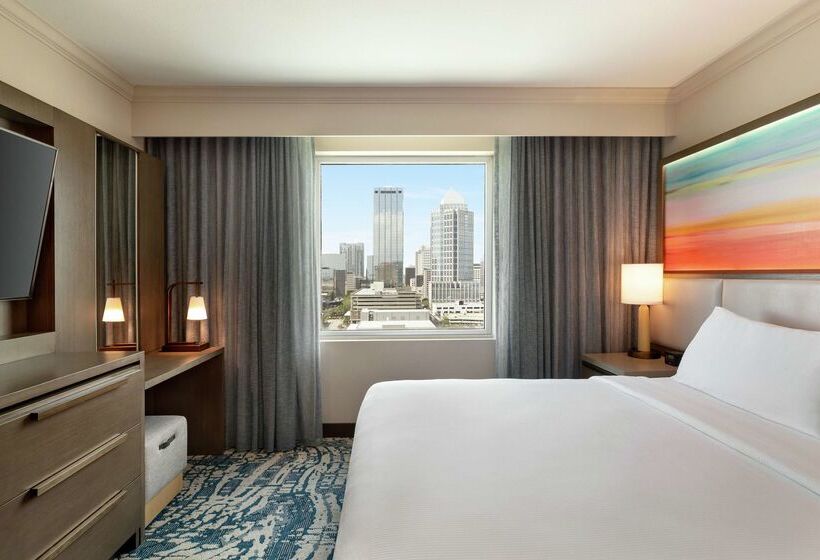 בית מלון כפרי Embassy Suites By Hilton Tampa Downtown Convention Center