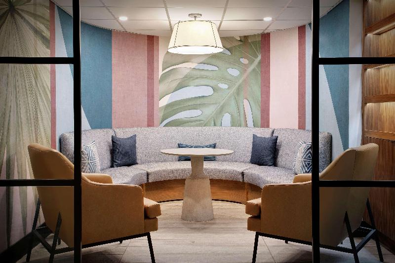 فندق Embassy Suites By Hilton Tampa Downtown Convention Center