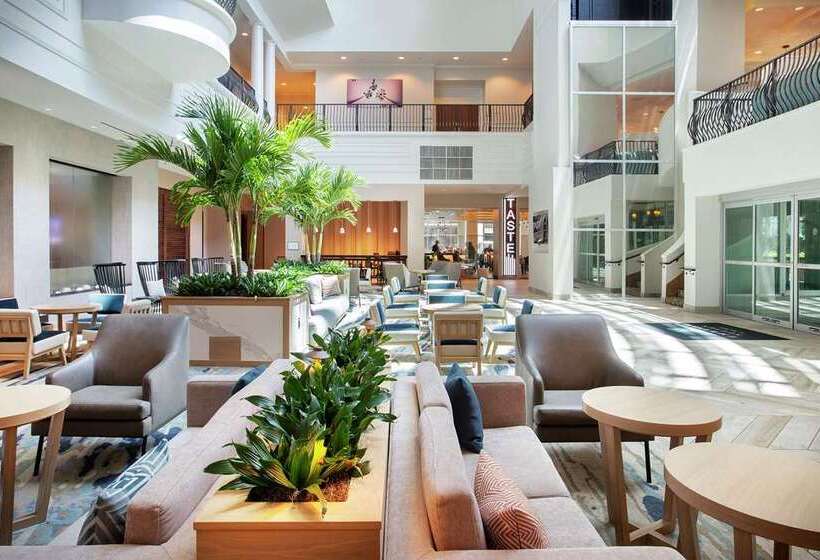 בית מלון כפרי Embassy Suites By Hilton Tampa Downtown Convention Center