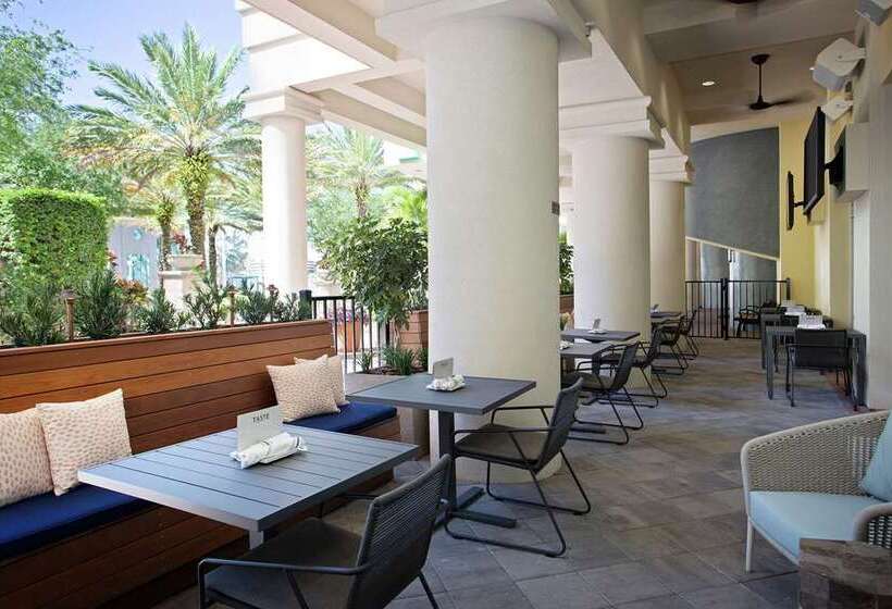 בית מלון כפרי Embassy Suites By Hilton Tampa Downtown Convention Center